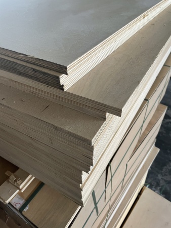 Фанера ФК шлифованная 9 мм 1525х1525 сорт 3/4