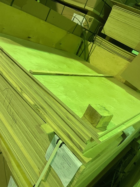 Фанера ФК 18 мм 1525х1525 сорт 4/4