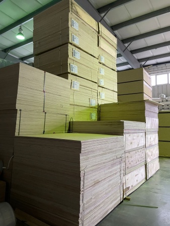 Фанера ФСФ 10 мм 1220х2440 сорт 4/4